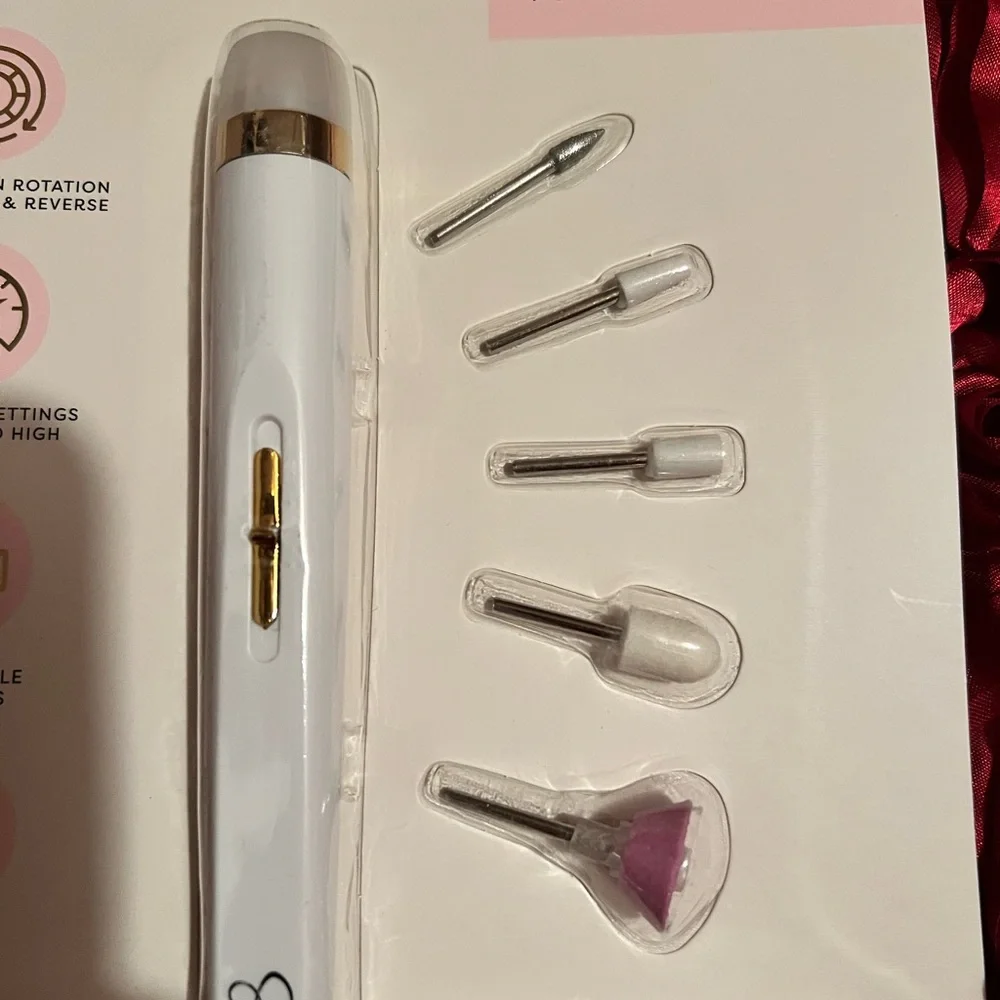 Jessica Simpson -‎ 🆕Electric nail buffer 5 in 1